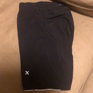 Lululemons Men’s Xs athletic shorts
